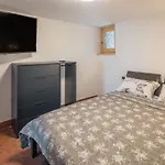 2 Bedroom Beautiful In *